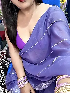 Cute-Raashii online show from 6, 3, 2026