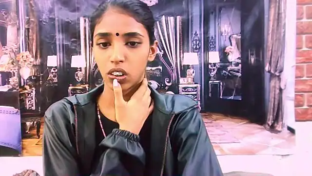 Snapshot of IndianSexySlender chatting on 26, 10, 2025 IndianSexySlender online show from 26, 10, 2025