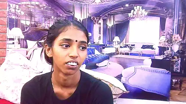 Snapshot of IndianSexySlender chatting on 17, 11, 2025 IndianSexySlender online show from 17, 11, 2025