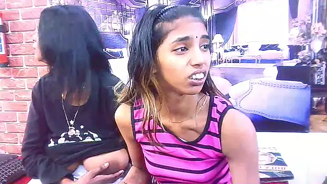 Snapshot of IndianSexySlender chatting on 25, 11, 2025 IndianSexySlender online show from 25, 11, 2025