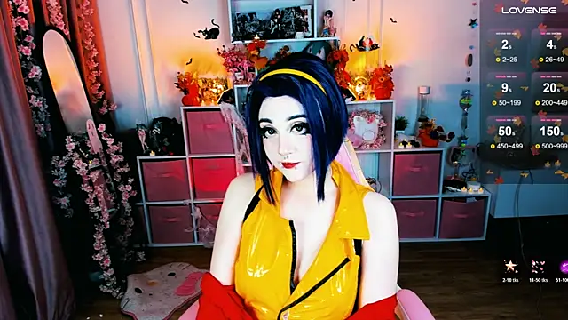 Snapshot of Aki__Ra chatting on 23, 10, 2025 Aki Ra online show from 23, 10, 2025