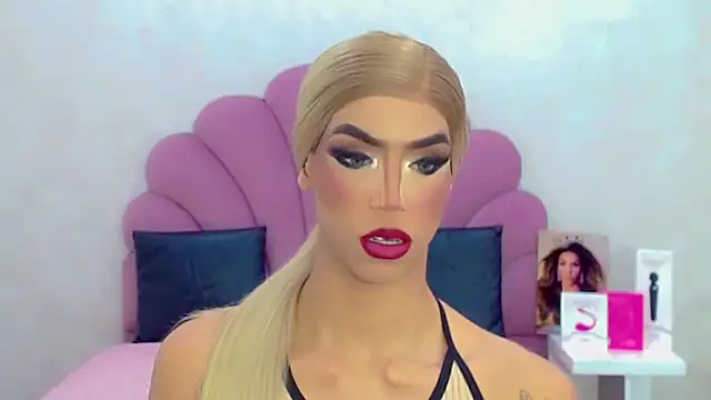 briana sex32 online show from 18, 4, 2026