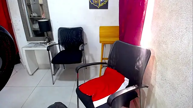 Snapshot of diabla_sexyboobs chatting on 21, 2, 2026 diabla sexyboobs online show from 21, 2, 2026