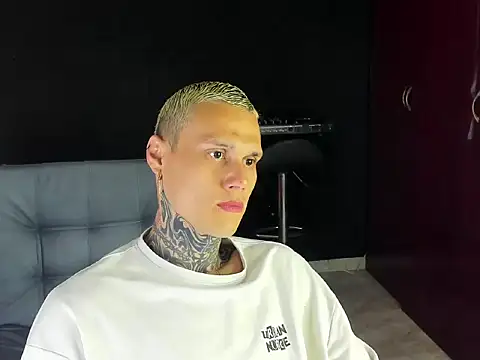 Snapshot of fucking_sinner chatting on 29, 3, 2026 fucking sinner online show from 29, 3, 2026