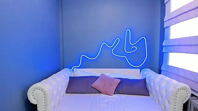 rock n roxy online show from 15, 2, 2025