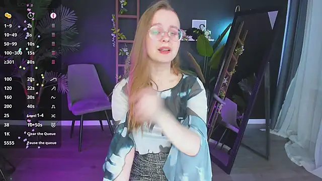 Snapshot of CassieCool chatting on 25, 2, 2025 CassieCool online show from 25, 2, 2025