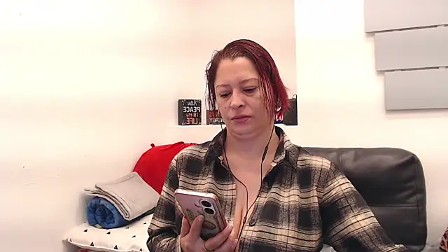 Snapshot of eva_twiss chatting on 16, 6, 2026 eva twiss online show from 16, 6, 2026