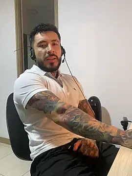 Snapshot of LeoSalvatore_ chatting on 26, 12, 2024 LeoSalvatore  online show from 26, 12, 2024