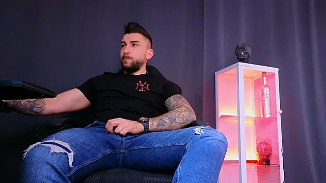 MightyAaron66 online show from 26, 2, 2025