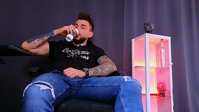 MightyAaron66 online show from 11, 3, 2025