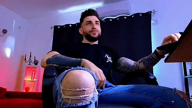 MightyAaron66 online show from 9, 4, 2026