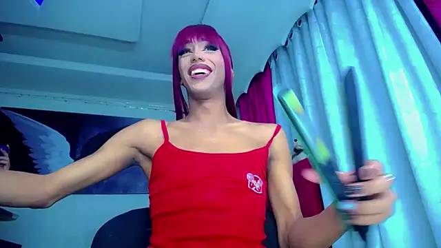 Snapshot of NahomiCamper chatting on 5, 3, 2025 NahomiCamper online show from 5, 3, 2025