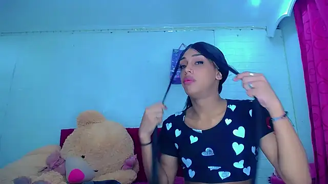 NahomiCamper online show from 28, 3, 2026