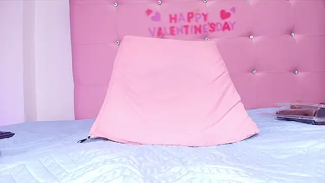 kata hazel online show from 4, 3, 2025