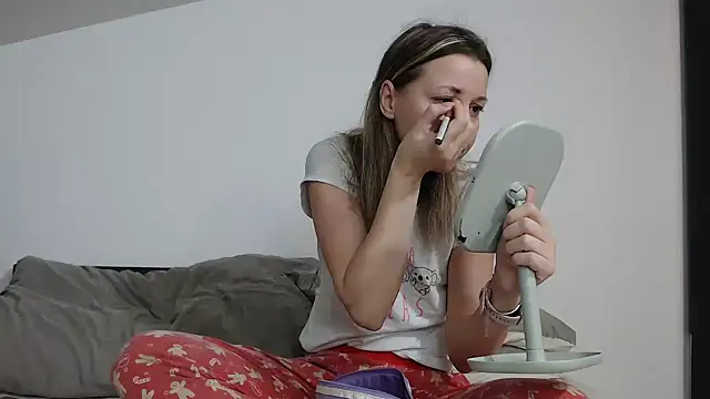 Snapshot of SweetMaddy888 chatting on 8, 12, 2024 SweetMaddy888 online show from 8, 12, 2024