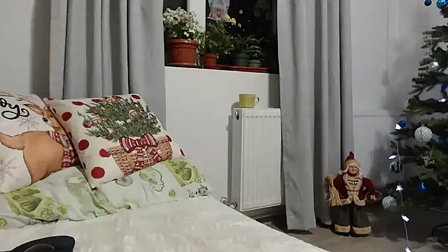 Snapshot of SweetMaddy888 chatting on 8, 12, 2024 SweetMaddy888 online show from 8, 12, 2024