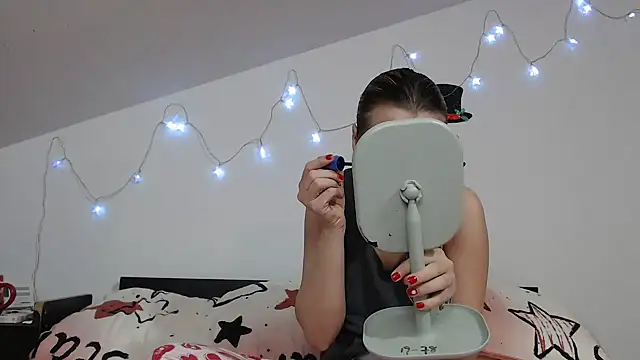 Snapshot of SweetMaddy888 chatting on 12, 1, 2025 SweetMaddy888 online show from 12, 1, 2025