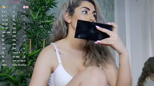 Snapshot of CelineMeyerr chatting on 7, 3, 2025 CelineMeyerr online show from 7, 3, 2025