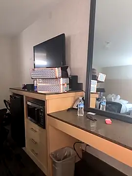 Snapshot of JusticeXXX68 chatting on 11, 10, 2025 JusticeXXX68 online show from 11, 10, 2025