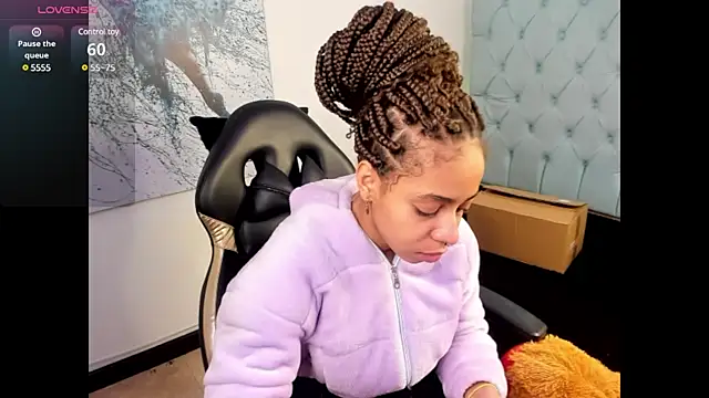 Abigail Wilson  online show from 4, 3, 2025