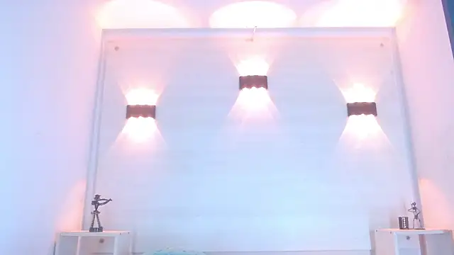 Snapshot of Molly_Spears chatting on 8, 2, 2025 Molly Spears online show from 8, 2, 2025