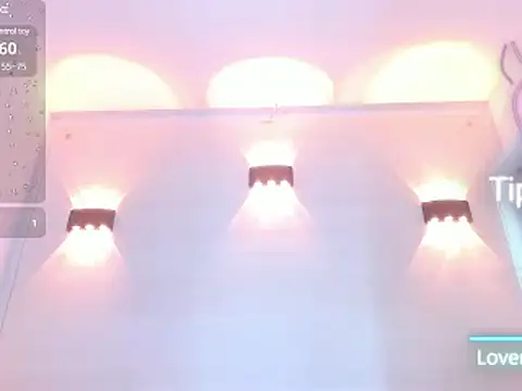 Snapshot of Molly_Spears chatting on 20, 2, 2025 Molly Spears online show from 20, 2, 2025