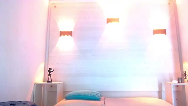 Snapshot of Molly_Spears chatting on 12, 3, 2025 Molly Spears online show from 12, 3, 2025