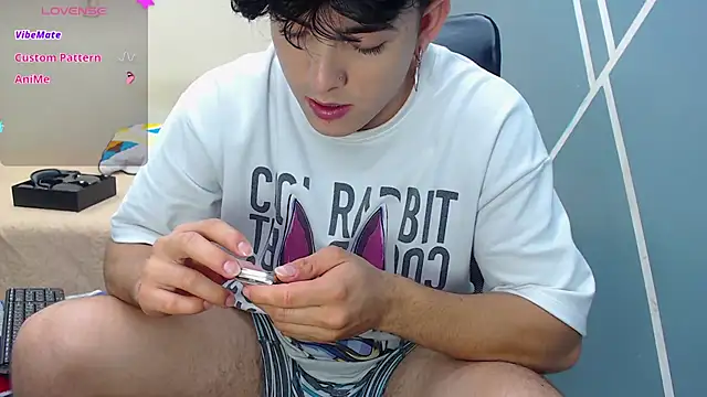 nolan twink1 online show from 8, 3, 2025