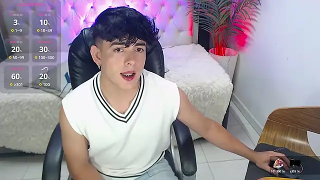 nolan twink1 online show from 10, 9, 2025