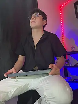 nolan twink1 online show from 15, 1, 2026