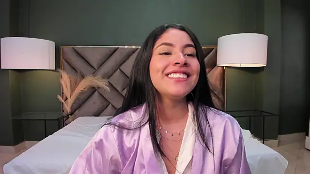 Mia Elowen online show from 14, 2, 2025