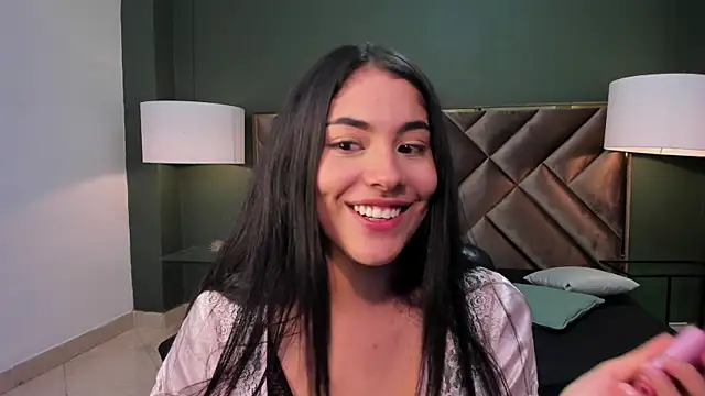 Mia Elowen online show from 27, 2, 2025