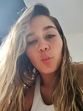 Snapshot of LaurenWelly_ chatting on 21, 3, 2025 LaurenWelly online show from 21, 3, 2025