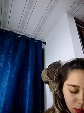 Snapshot of LaurenWelly_ chatting on 14, 9, 2025 LaurenWelly online show from 14, 9, 2025