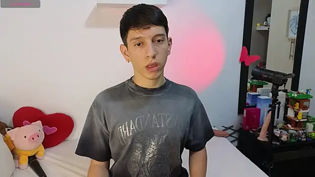 milky  boy  online show from 7, 4, 2026