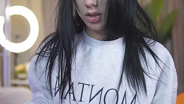 Snapshot of HaylieMilf chatting on 23, 2, 2025 HaylieMilf online show from 23, 2, 2025