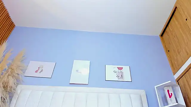 Paula-Brown1 online show from 1, 2, 2025