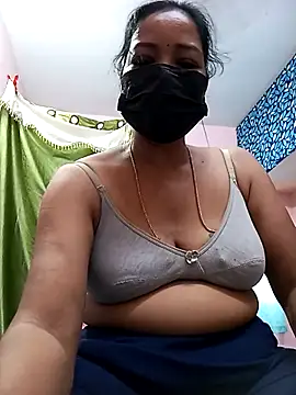 Snapshot of Tamil_sreelekha chatting on 2, 10, 2025 Tamil sreelekha online show from 2, 10, 2025