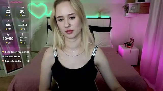 SashaBrooks online show from 5, 2, 2025