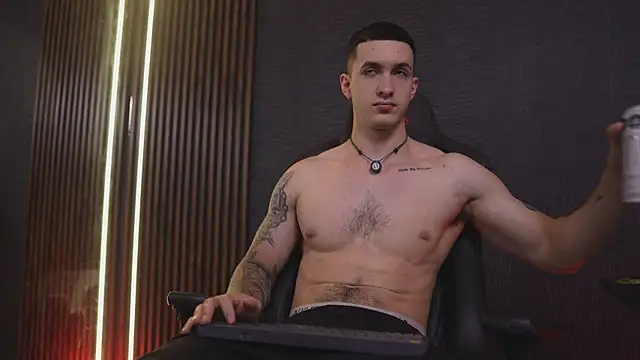 JacksonOlsenn online show from 4, 4, 2026