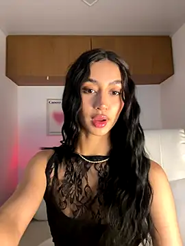 Snapshot of maddy_bronw_ chatting on 28, 10, 2025 maddy bronw online show from 28, 10, 2025