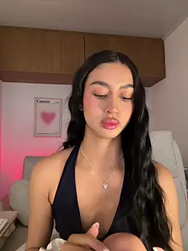 Snapshot of maddy_bronw_ chatting on 29, 10, 2025 maddy bronw online show from 29, 10, 2025