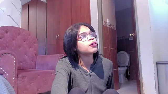 evelyn wine online show from 20, 11, 2025