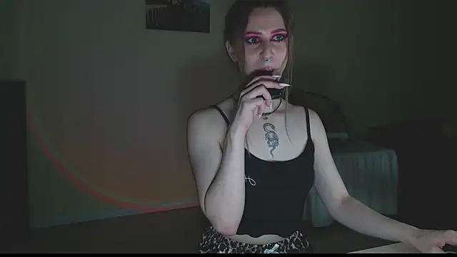 Snapshot of OaklynDobson chatting on 3, 8, 2026 OaklynDobson online show from 3, 8, 2026