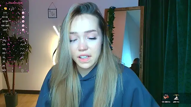 Evia r0se online show from 3, 1, 2025