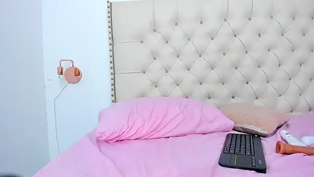 Snapshot of Kim_Eli chatting on 25, 1, 2025 Kim Eli online show from 25, 1, 2025