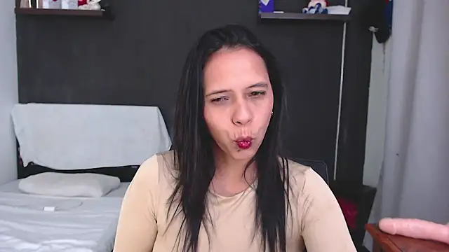 Snapshot of SusanLeroy chatting on 2, 5, 2026 SusanLeroy online show from 2, 5, 2026
