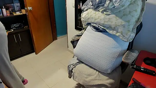 peanut tangerine online show from 15, 11, 2025