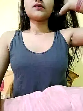 MISSQUEEN48 online show from 11, 2, 2025