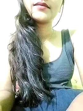 MISSQUEEN48 online show from 14, 2, 2025